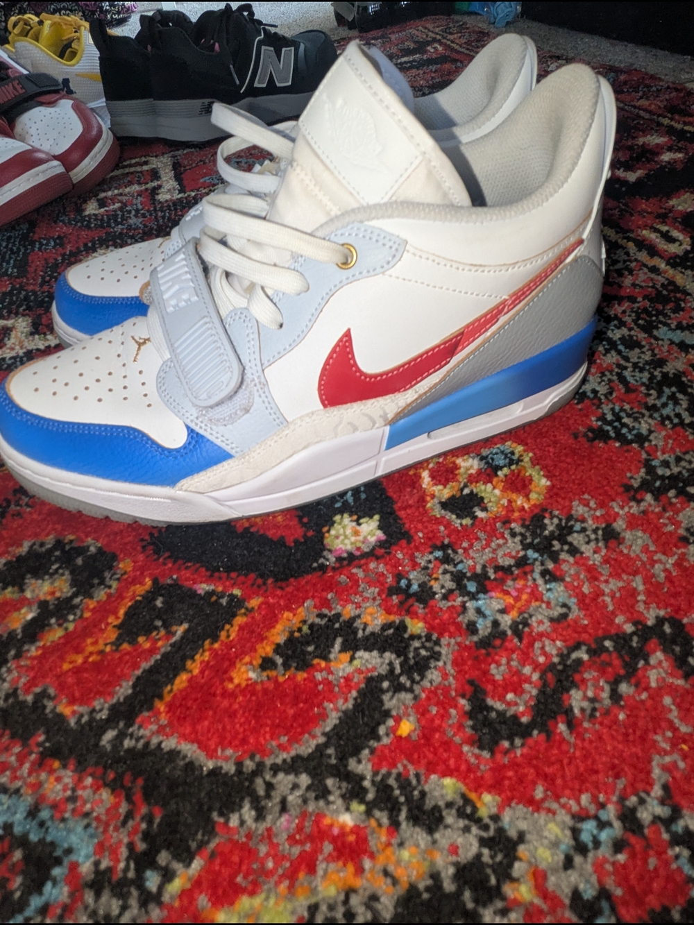 Jordan Low-Top Sneakers in White, Red and Blue